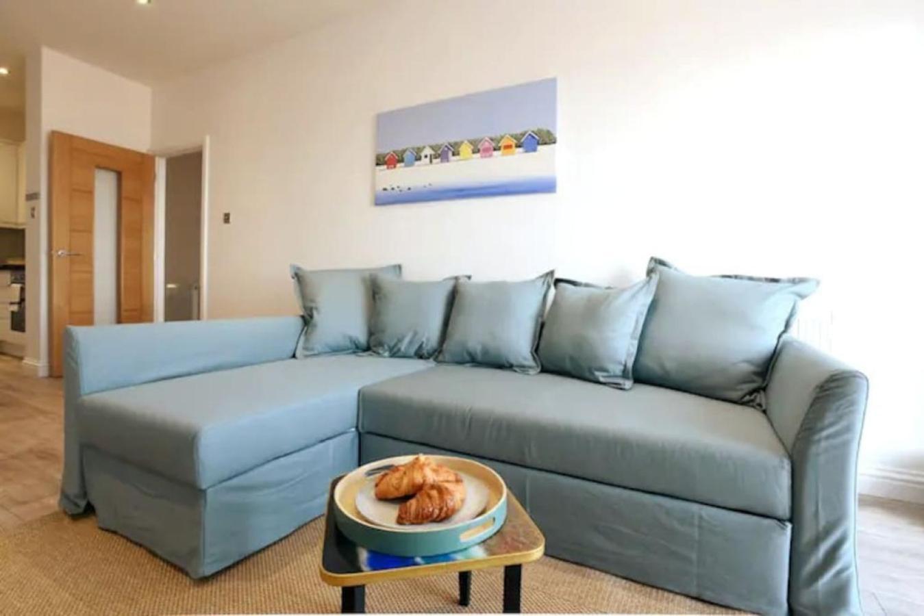 Air Maison - Stunning Beach Front Apartment Portsmouth Ngoại thất bức ảnh